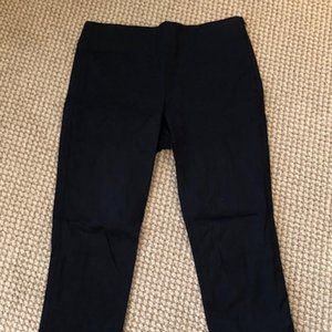 White House Black Market Skinny Leg Pant Black 6R